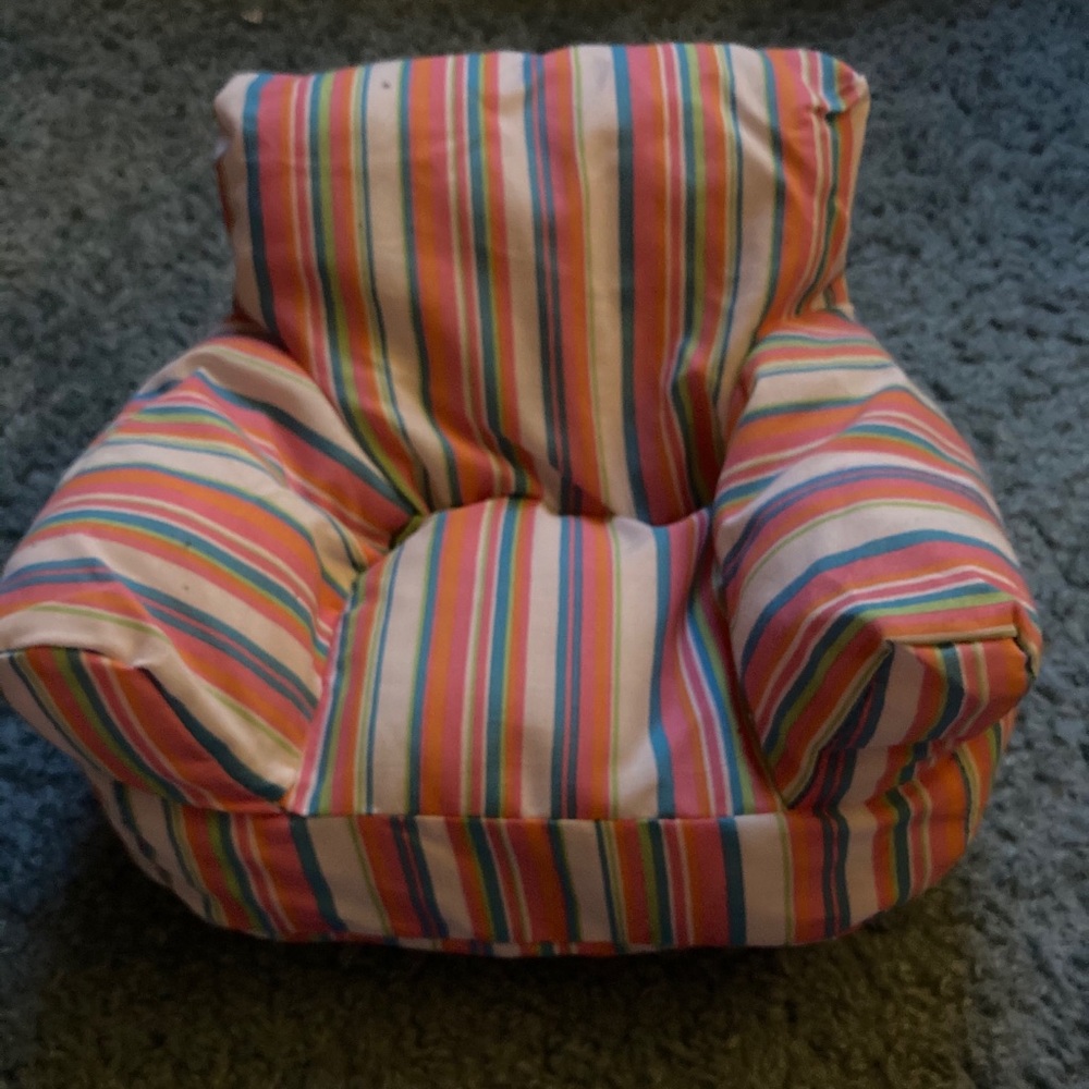 A chair made for American Girl Dolls